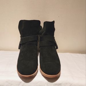 UGG Elora Boots